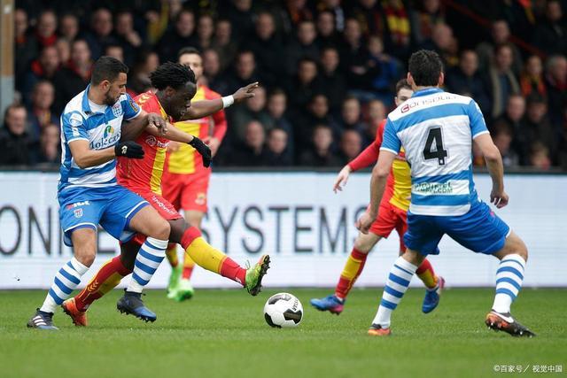 在篮板和护 在篮板和护